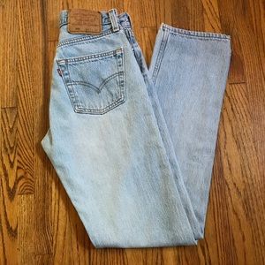 VINTAGE LEVI 501 JEANS